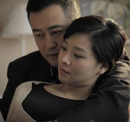 王志飞|“风流大叔”王志飞，和他背后的三个女人，哪个女人伤他最深？