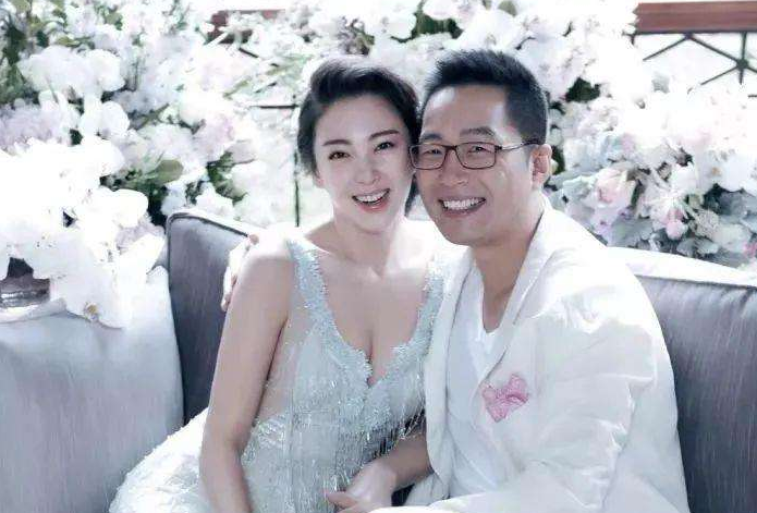 关晓彤|懒理绯闻！张雨绮恋情曝光后发文晒自拍：有很多奇怪的表情