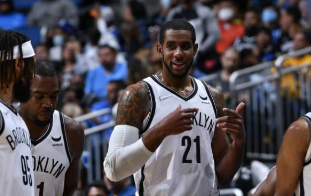 施德胜说情感 最强板凳？阿德单场21分创队史一纪录！哈登KD盛赞：不可思议