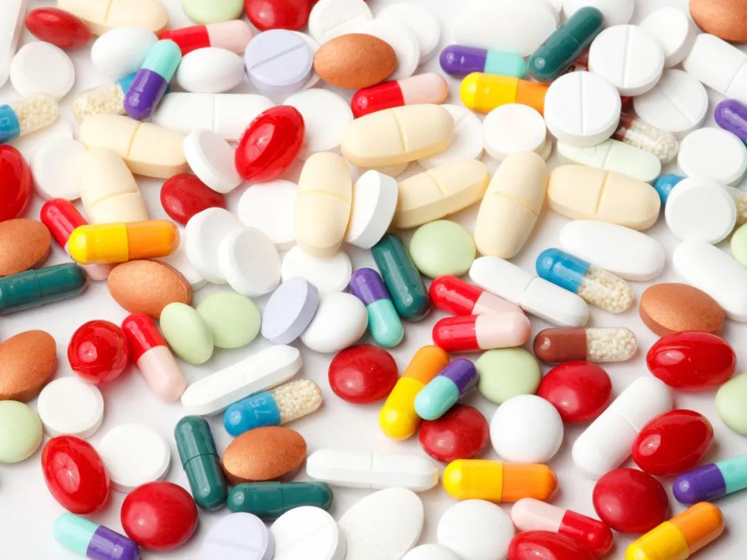 金兰中医学社|车前草可以缓解痛风？医生：若想要改善痛风症状，要做好这3点