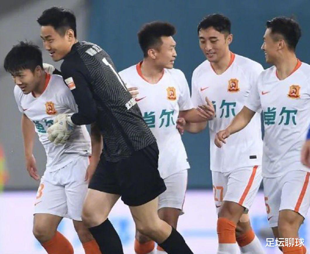 大连|4-1！2-1！1-0！中超保级悬念结束：又有2队上岸，大连人踢附加赛