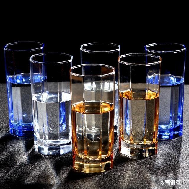 国企|国企面试官：你有6杯水，却来了7位领导，你该怎么办？