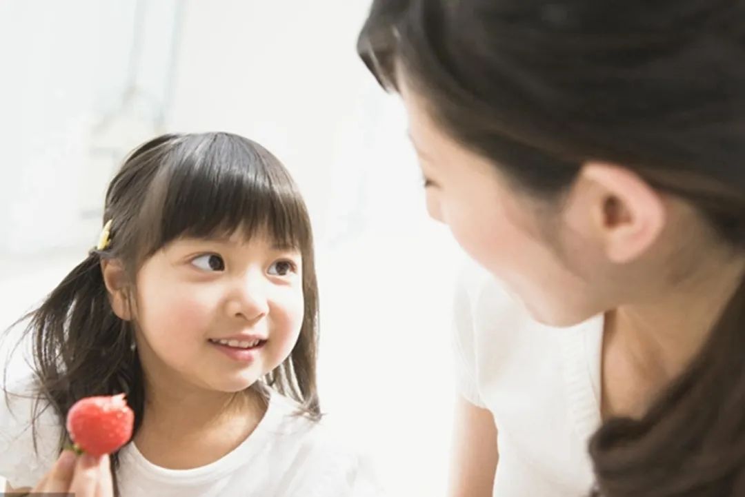 C妈学堂|孩子爱打人,打骂训斥并非良策,“三步走”让孩子乖乖听话不打人