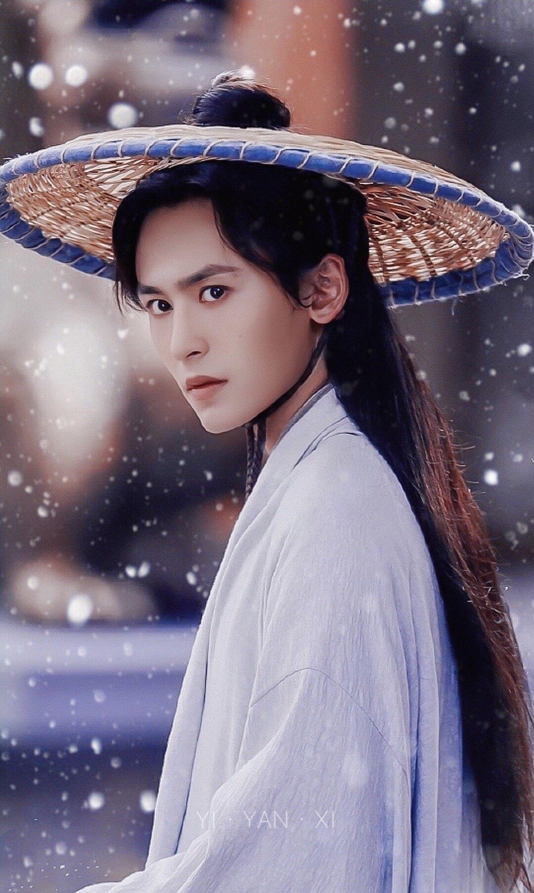 张哲瀚|张哲瀚专注“老婆”人设！对当红女星毫不领情，沉迷耽改无法自拔