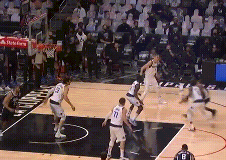 |美如画境！2人来防也不管用！小卡后仰稳稳命中：这姿势太丝滑了