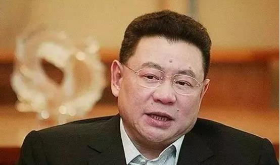 育妈计|房产中介罗兆辉:5年成亿万富豪,3亿元“泡”女星