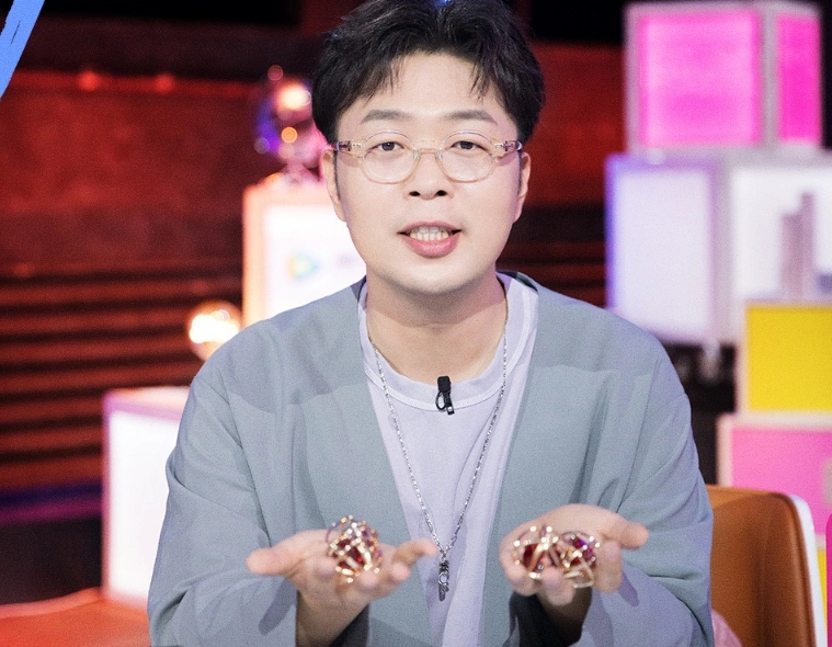 杜海涛|心动：马子佳没放弃女二？约女四是一时兴起，杜海涛海报已暗示最终结局