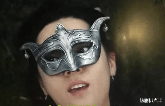 迪丽热巴|影视剧面具有多丑：热巴秒变雷震子，杨洋像奥特曼，他靠颜值撑住