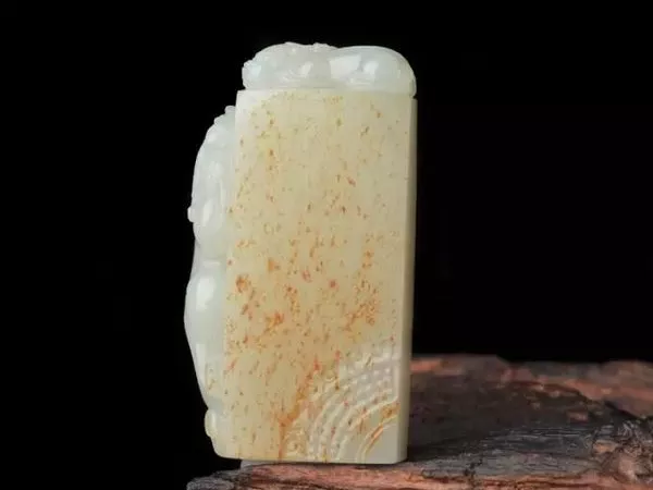 翡翠|洒金翡翠是不是生锈？