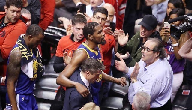 凯文·杜兰特|再创历史！神奇的杜兰特，NBA历史上的医学奇迹！