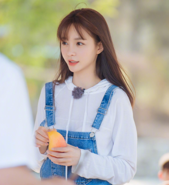 谢娜|如果不是情商低，你这会早超越谢娜成芒果台一姐了吧？