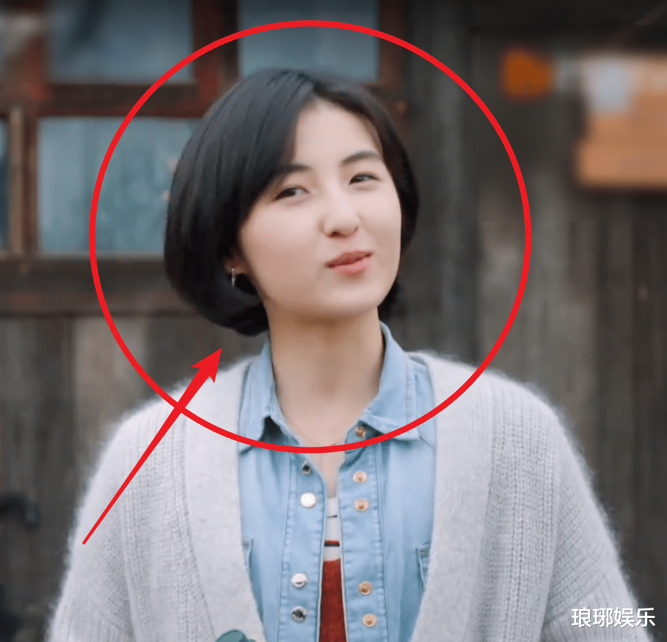 发型|《向往5》张子枫首次换发型，和以前判若两人，气质好像老了十岁