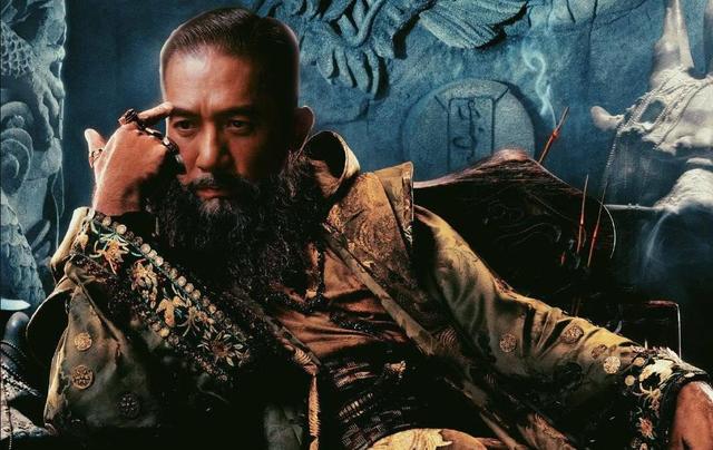 尚气与十戒传奇|《尚气》究竟做了什么？遭内地影迷痛骂：阴阳怪气，刷新无耻下线
