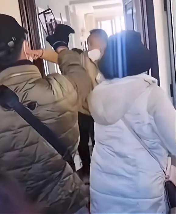 许敏|姚策堂嫂晒许粉“道歉信”, 扬言已“看穿”许敏, 网友：自己写的？