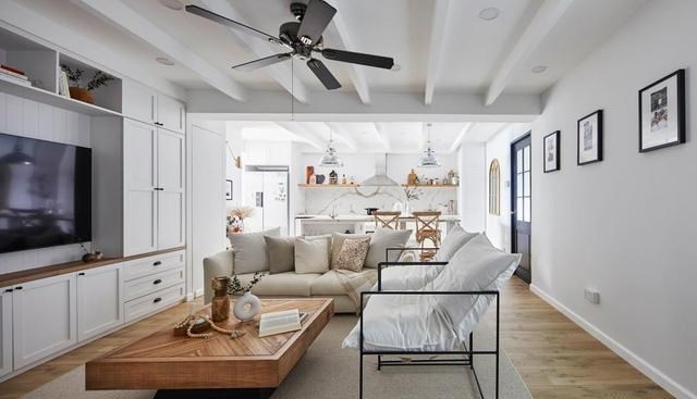 走进一个105㎡的普通家,简单纯粹满满的归属感,一家3口住足够了