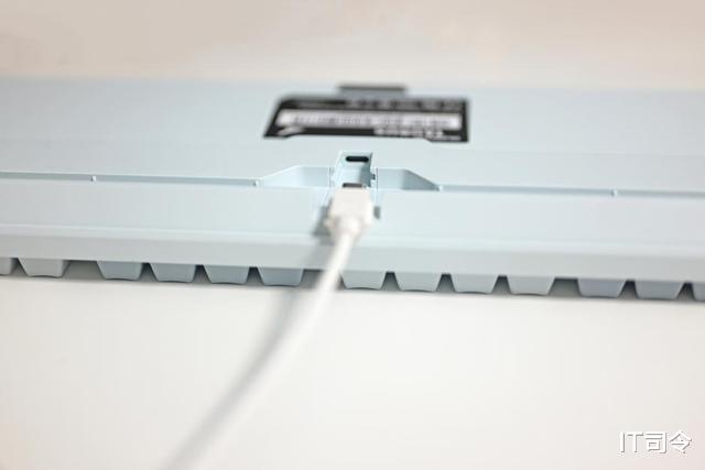 vivo|顏值實力并存，性價比首選，上手體驗杜伽K310機械鍵盤