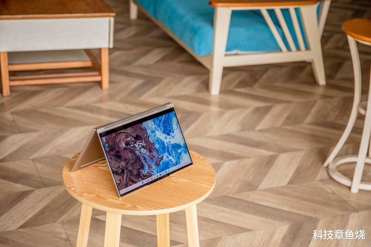 美团|时刻待命,让办公成为一种享受的YOGA Pro 14c