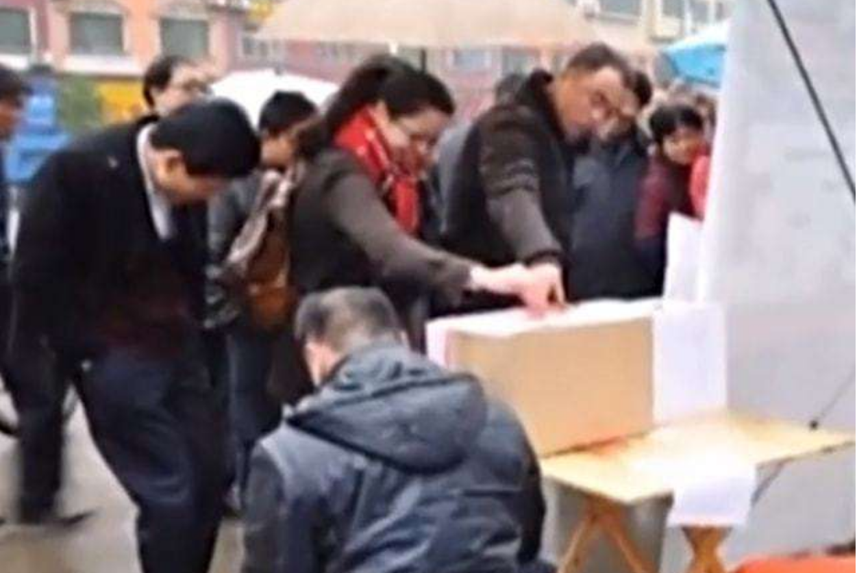 2012年湖南男子抓小偷将其砍伤,小偷家属索赔100万,结果如何?