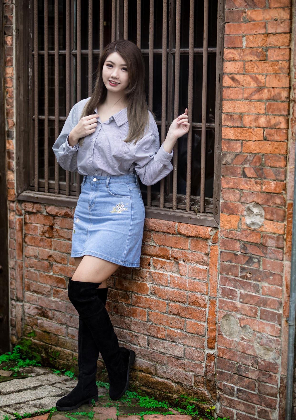百里守刖|牛仔短裙应该怎么搭配呢？今天就让我们来看下牛仔短裙的穿搭指南