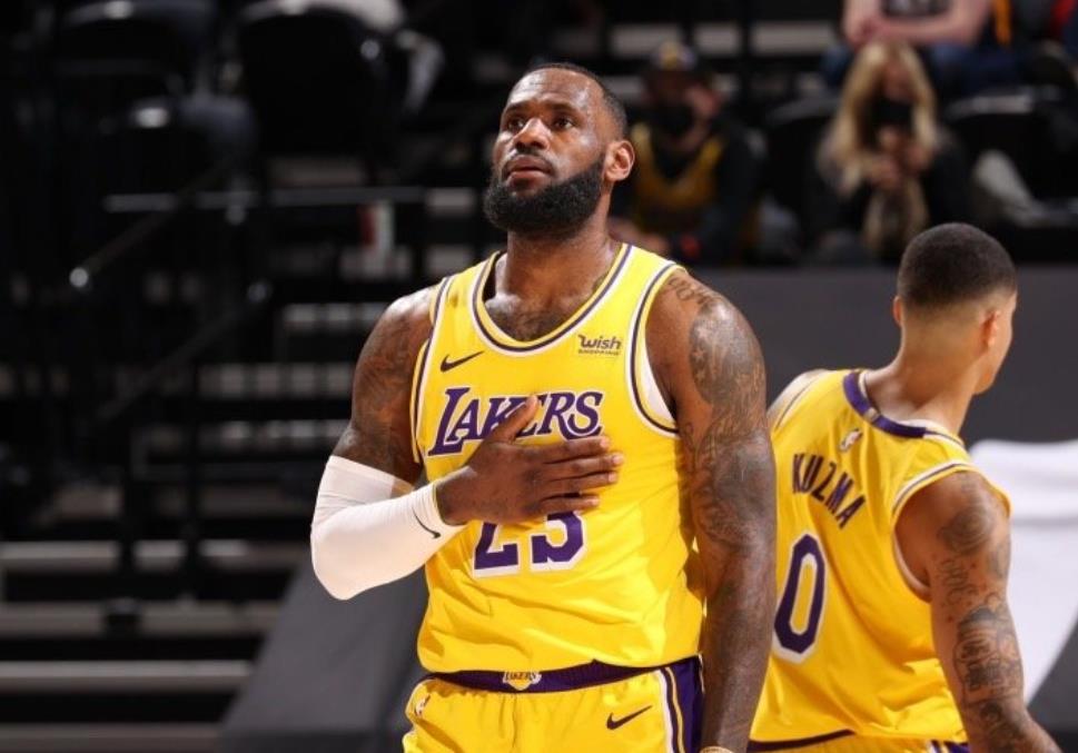 勇士队|勇士vs湖人！勇士将迎来6连败？湖人开始走上正轨！詹姆斯冲击MVP