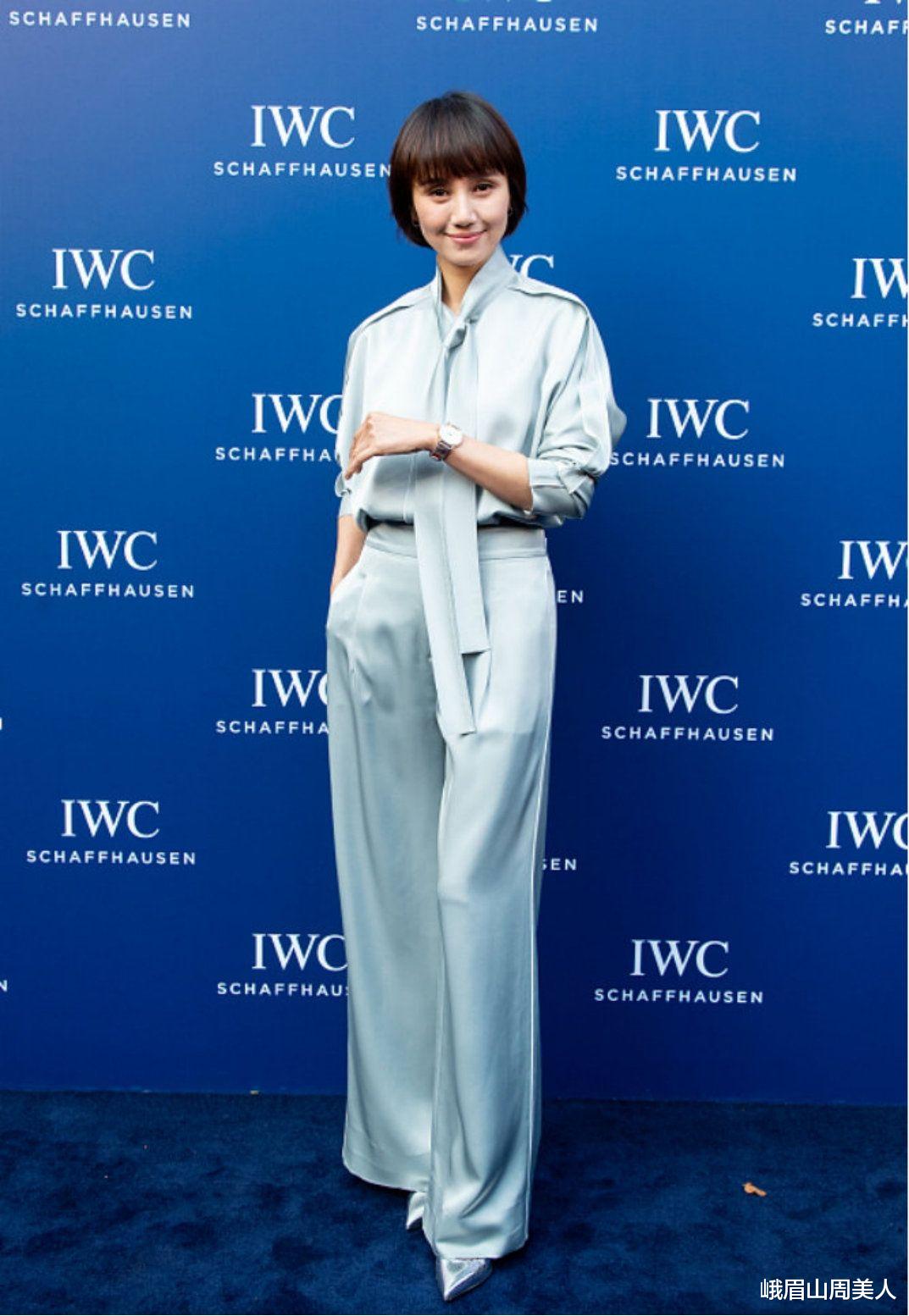 峨眉山周美人|?夏天穿阔腿裤，该怎么搭上衣？看袁泉亲身示范，优雅减龄超洋气