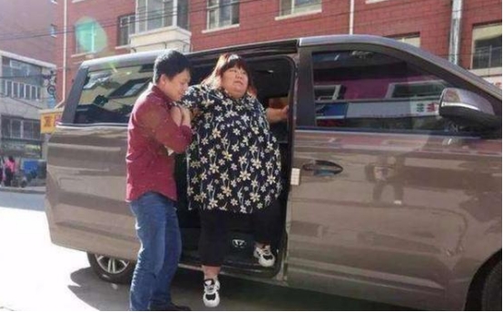 無名可取 因女友长得太美，小伙将女友养到332直呼有安全感，后来怎样？