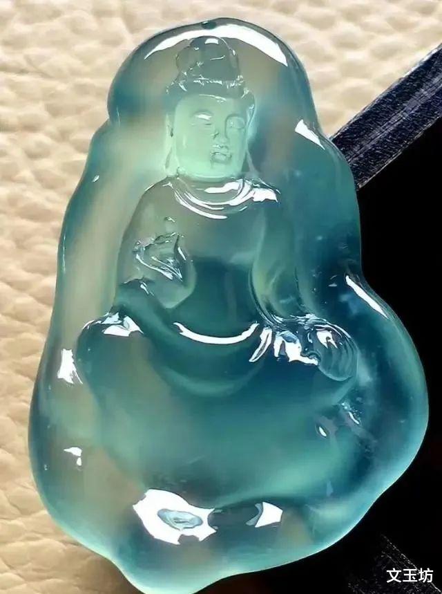 文玩|哪种翡翠有收藏价值