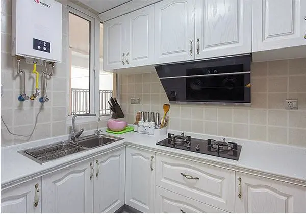 闺蜜家主卧还带衣帽间，12W能装修成这样，不敢相信