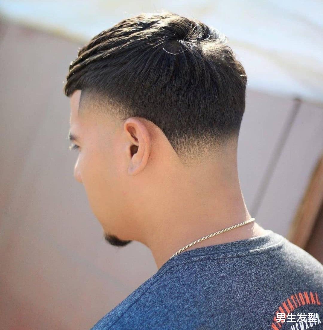 发型|男人过了30岁头发怎么剪？这9款发型帅气显年轻，值得尝试