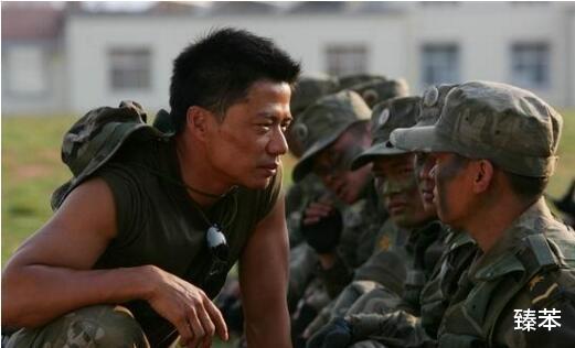 军人|油头粉面就不要演军人了！这6位演员告诉你，什么才叫英姿飒爽