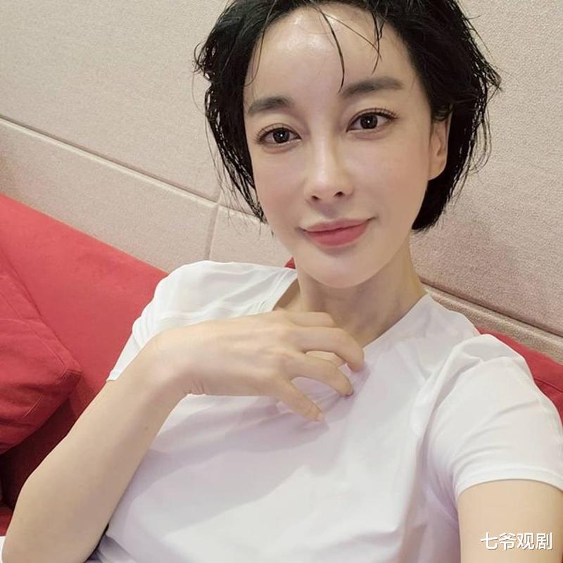 池珍熙|池珍熙苦大仇深，无名女演员撕心裂肺全脸反光，演技好就行！