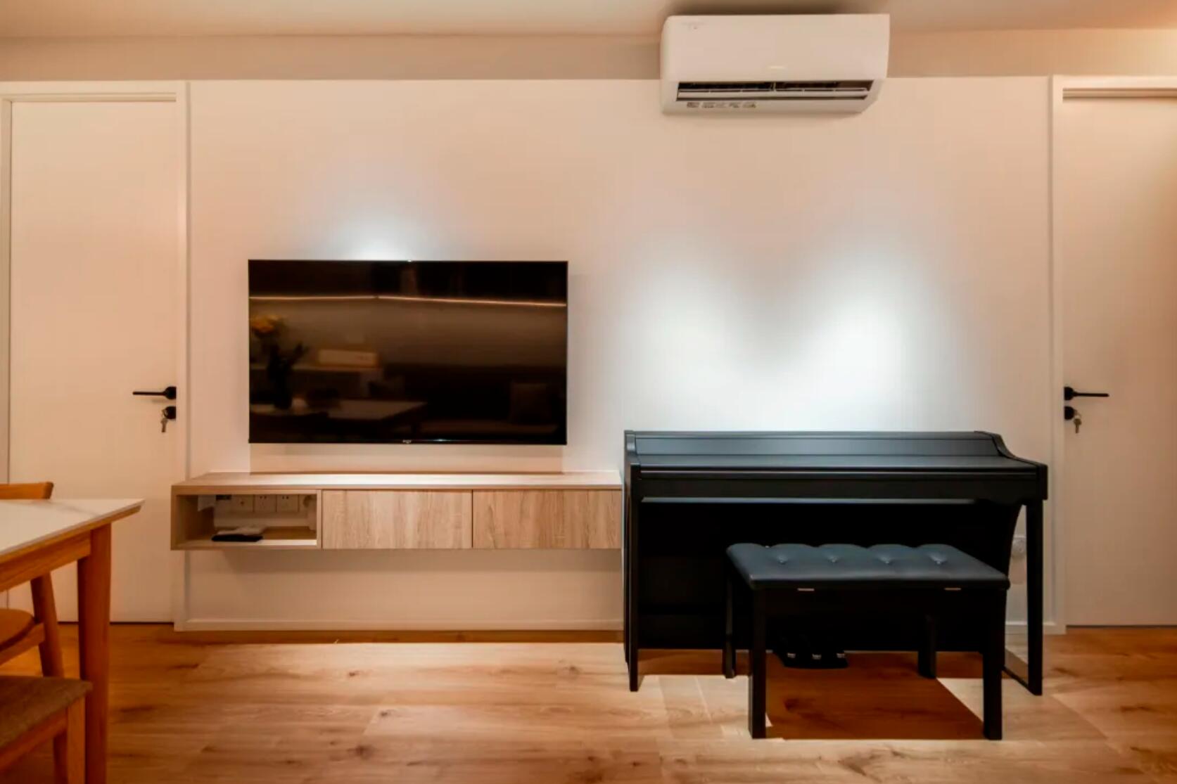 她家称为“神设计”都不为过!60㎡,三代人居住,收纳还特别多