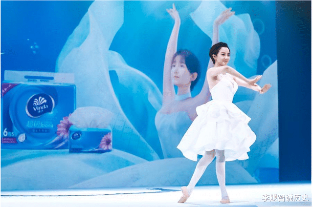 陈小纭|她因身材太火辣无缘国家队，游泳害羞挡胸口，被导演看中一炮而红