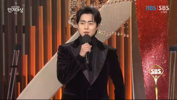 新人奖|赵炳圭消失一年 首露面泄近况曝光