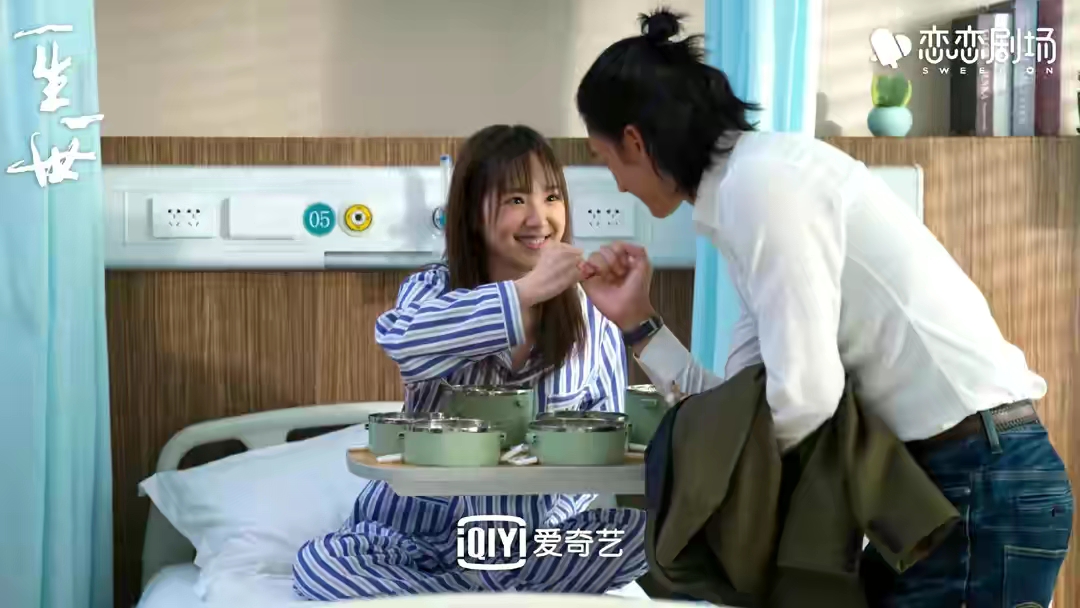 周文川|《一生一世》王曼的决然转身，把原著中的“糊涂虫”，彻底洗白了