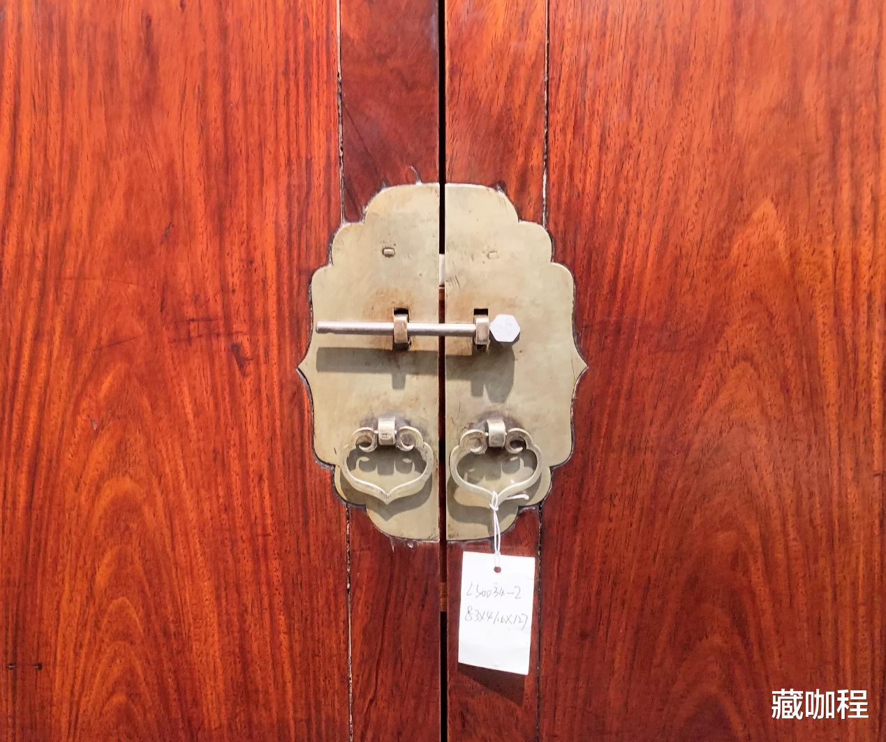 |黄花梨独有的华丽，小方角柜一对368万成交