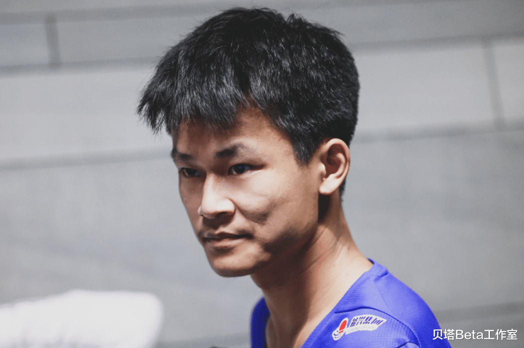 lpl|2大职业选手暂别LPL！SMLZ没找到战队，被迫休息！小草包下放LDL