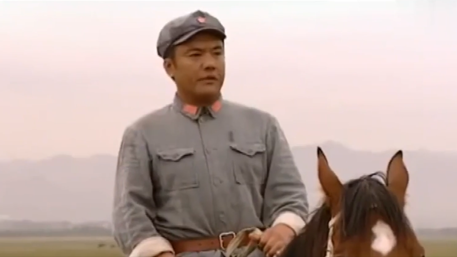 许世友|1976叶剑英问许世友:能指挥南京军区吗?许世友:司令是我的保镖