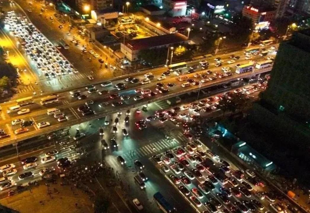 新加坡|日本和新加坡, 为什么就见不到堵车现象? 车主：交通管制太严格！