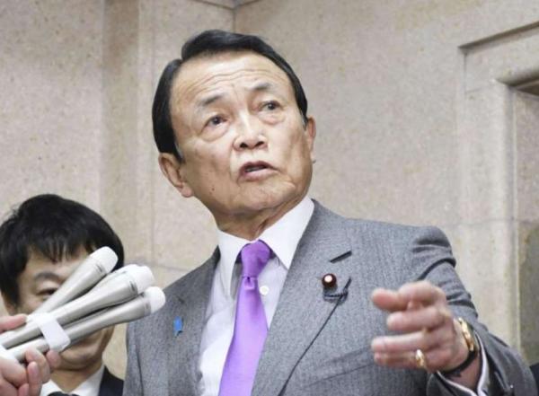 小朱聊育儿|麻生太郎司机确诊!日本疫情失控,高层或被一锅端,副首相已隔离
