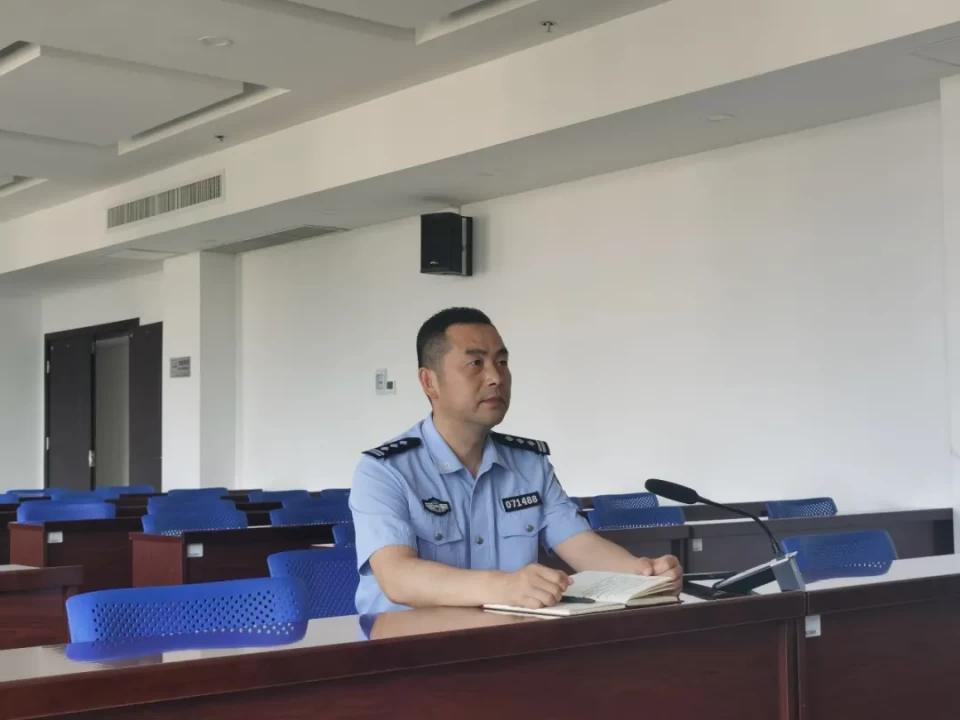 亮剑巴陵 【五一特辑 】节日我在岗 君山公安“五一”打开方式