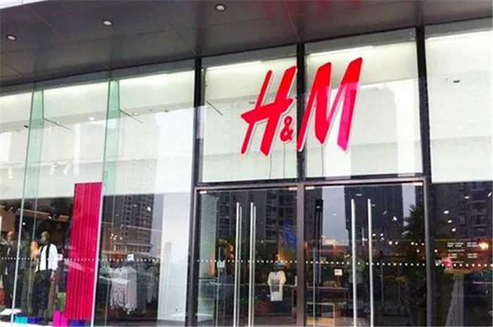 一季度虧損十億！H&M再發聲：推遲派發股息，年前將關閉250傢門店-圖5