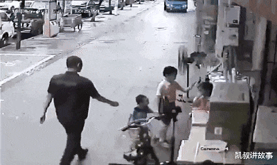 凯叔讲故事|父母带孩子去商场吃饭，30岁陌生女人一把抱住：这是我儿子！监控画面让人后怕