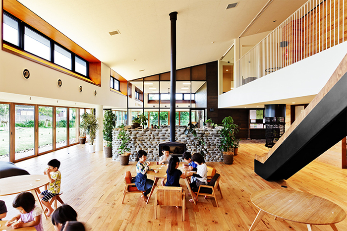 两口育儿|?日本保育院接受几月大的孩子，接送根据妈妈时间来，看完羡慕了