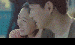 小娱儿花无缺 “以前租客留下来的物件，打扫卫生时床底下发现的，这该咋处理”，哈哈哈！