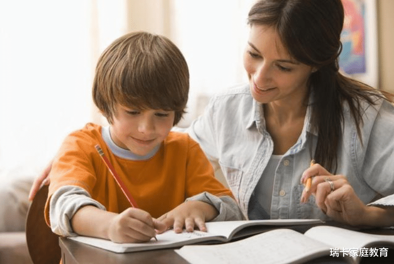瑞卡家庭教育|男孩“开窍晚”不是笨，是大脑结构决定的，0-6岁是教育的关键期