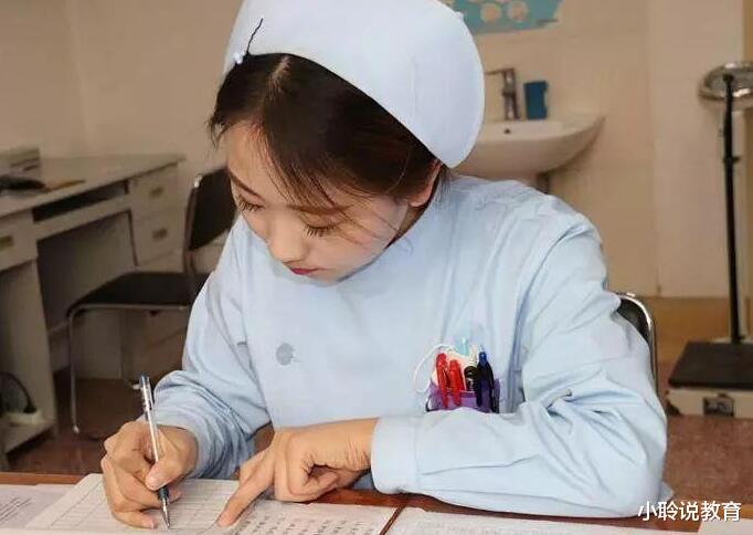 护士|最受欢迎“女友职业”排行，男生：第一名不敢娶，最后一名娶不到