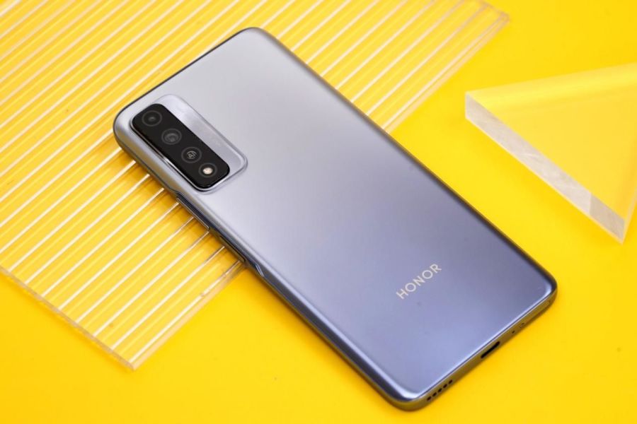 荣耀play|荣耀赢了！5000mAh、8＋128G卖1099