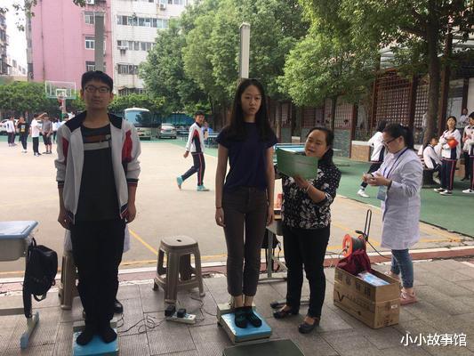 小小故事馆 13岁女孩半年长高10公分，医生提醒：这2个好习惯，家长要知道