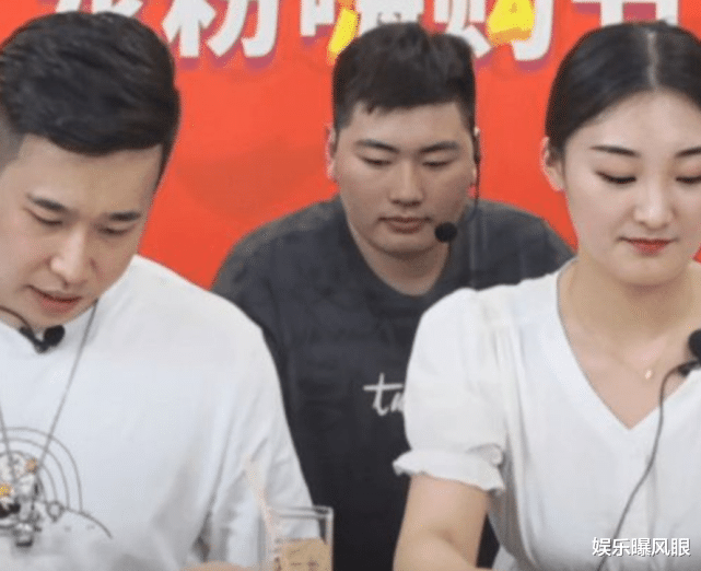 陈亚男|离婚仅17天！朱小伟进步飞快，单独直播和商家谈价格，网友：支持